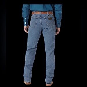 Men’s Wrangler Regular Straight Jeans 👖